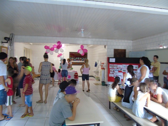 Festa de 15 Anos marca tarde desta segunda-feira na Casa-Lar — foto 14