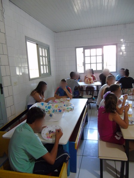 Festa de 15 Anos marca tarde desta segunda-feira na Casa-Lar — foto 22