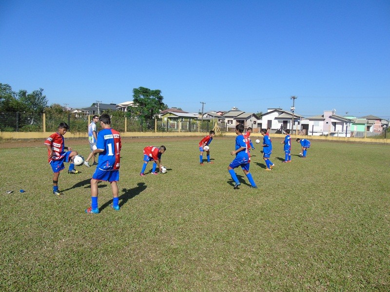Equipes da Casa-Lar estréiam no Campeonato Regional de Escolinhas — foto 7