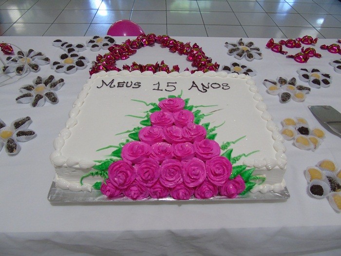 Festa de 15 Anos marca tarde desta segunda-feira na Casa-Lar